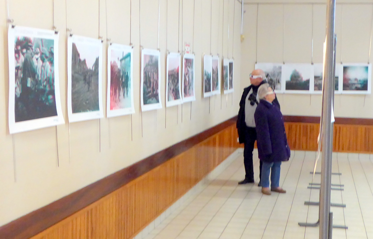 42 photos grand format en vision 3D grâce aux lunettes spéciales