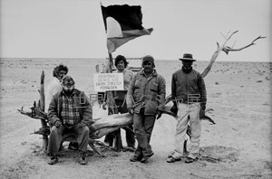 聖地を守れ Protecting the Sacred Site