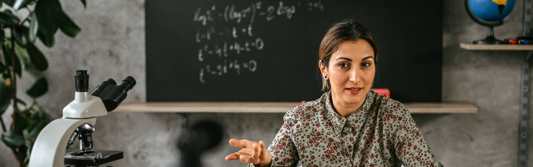 4 MANEIRAS DE ORAR PELOS PROFESSORES DOS MEUS FILHOS ESTE ANO