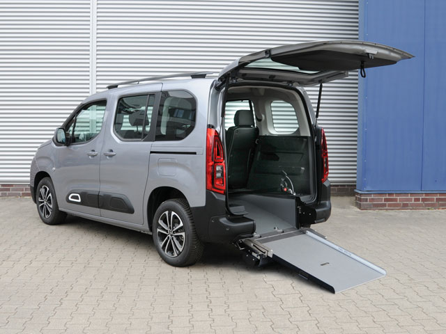 Citroën Berlingo with wheelchair ramp - AMF-Bruns