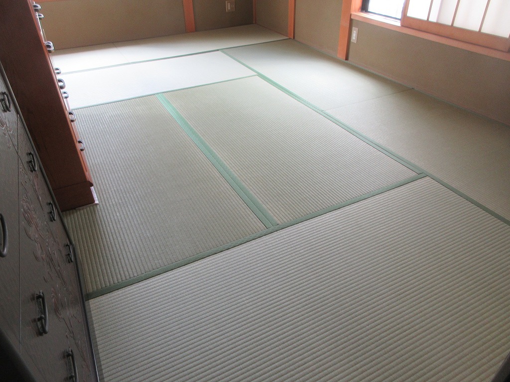 日野市H様　５か月前の１階の畳替えに次いで今回はお２階の畳替えとなりました