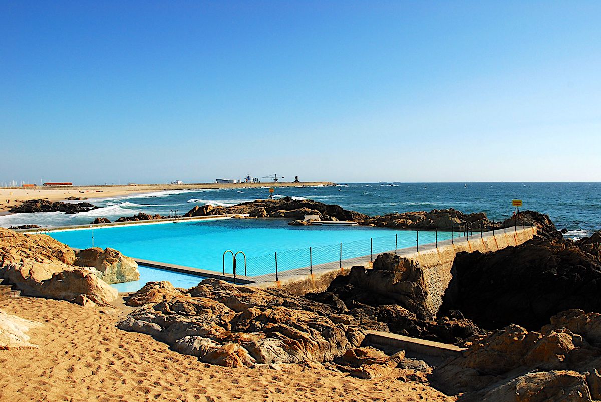 Architectural Design 04 : Leça  Swimming Pool