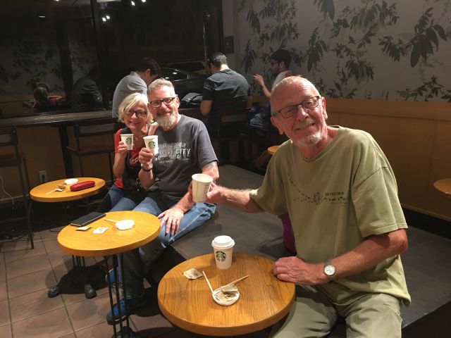 Zum Trost einen doppelten Espresso bei Starbucks