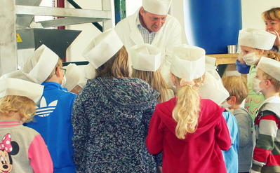 Besichtigung Schulklasse Mevlâna Naturmühle