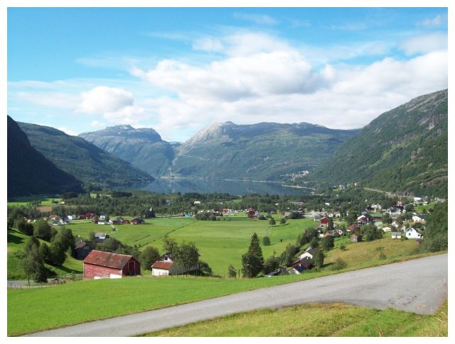Blick ueber das Tal und Røldal