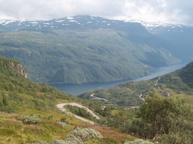 Blick hinauf auf den Rødalsvatnet