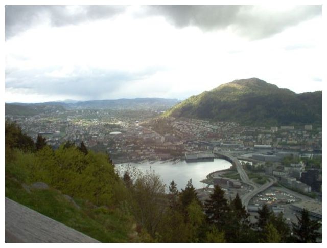 Blick vom Fløyen ueber Bergen hinweg
