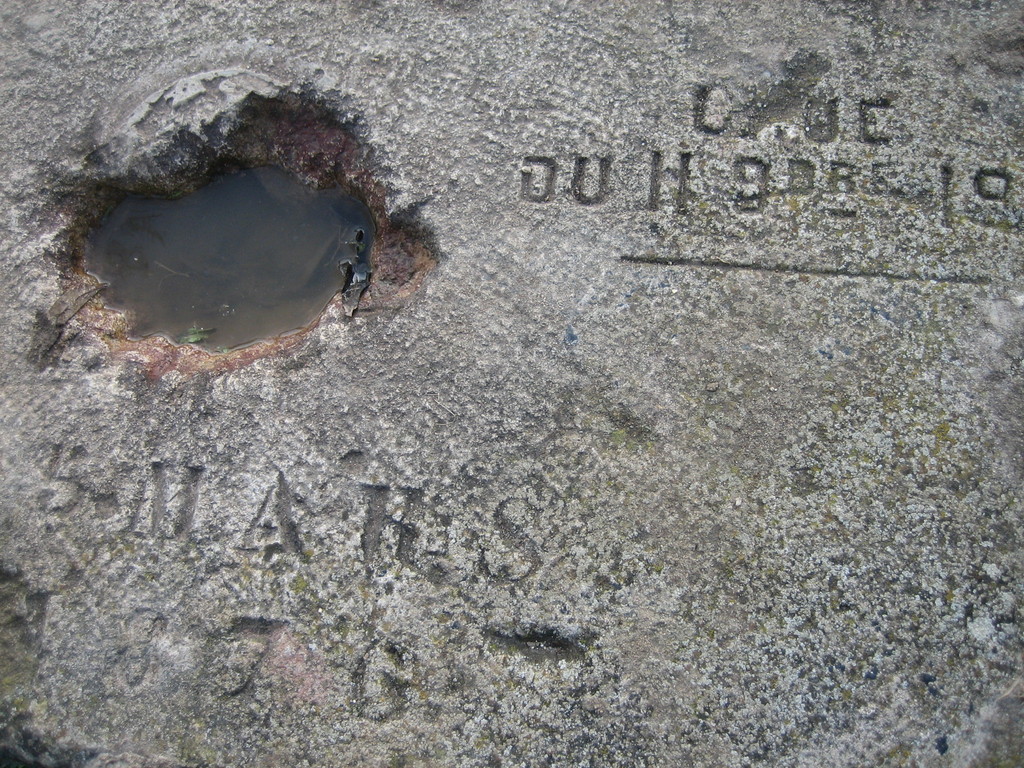 la pierre des crues © marie bonnet-aubin