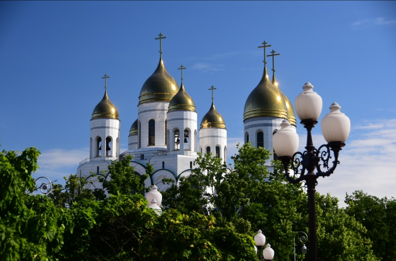 Selbstverständlich gibt es im Zentrum auch eine russisch-orthodoxe Kriche