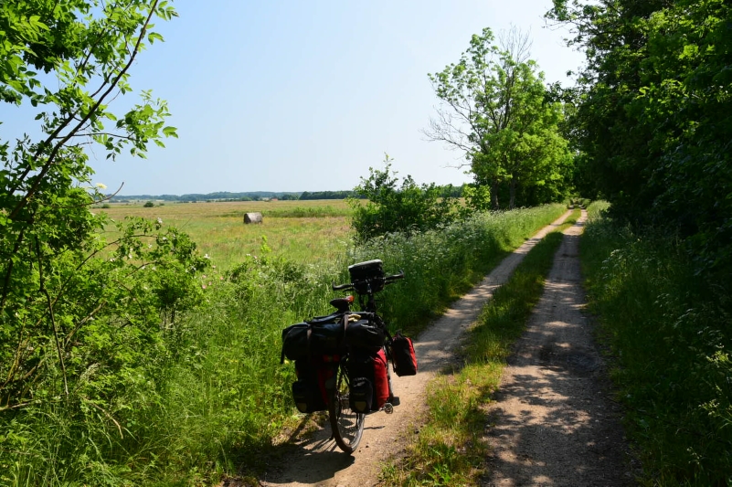 Da lobe ich mir doch einen anständigen Feldweg - der kam aber erst viel später