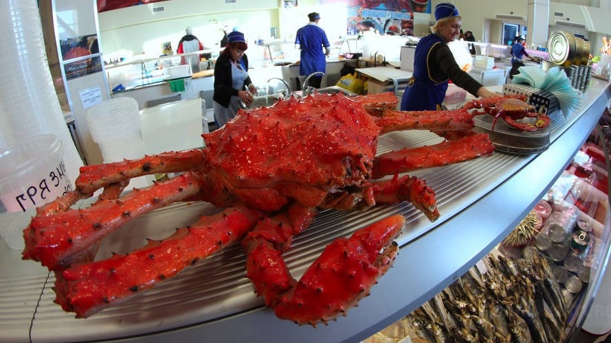 Fish market in Petropavlovsk-Kamchatsky, Kamchatka crab