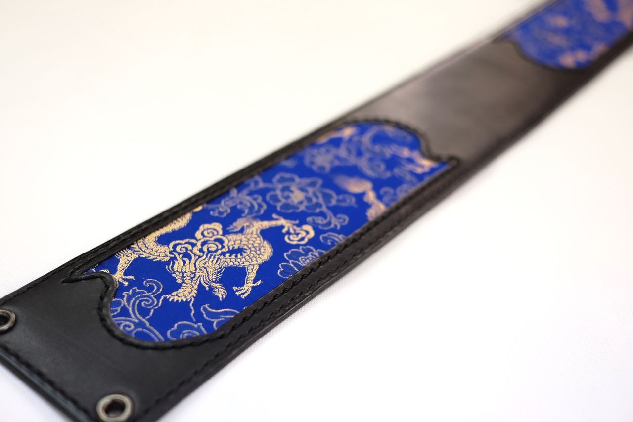 三線 ティーガー 胴巻 （久米島紬） 三線 ティーガー 胴巻 (久米島紬) 大島紬滑らんティーガー