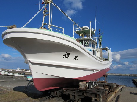 11月18日午後から下架進水して整備はすべて滞りなく完了しました