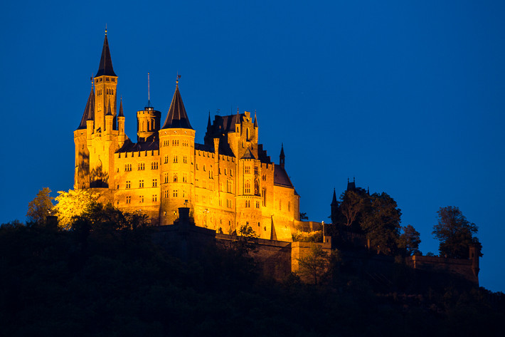 Blaue Stunde an der Burg Hohenzollern
