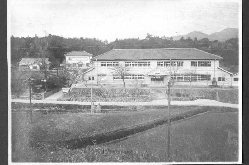 ④旧学校・役場・病院・駐在所（昭和１０～２０年頃）