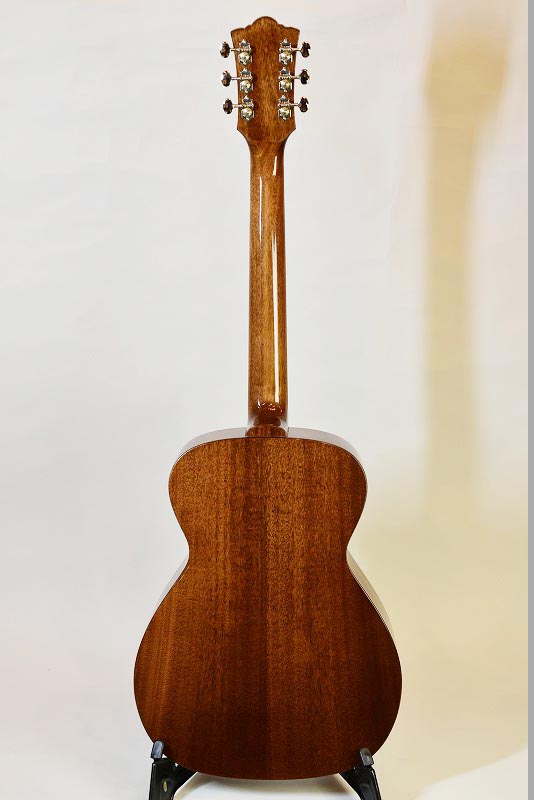 オールマホガニーモデルのご紹介♪【URANO GUITARS＆DCT&GUILD