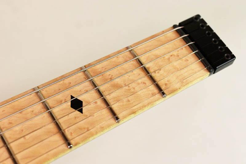 Kiesel vader ヘッドレス ギター ケース付き Kiesel Vaderのお話。 | Nico-nico Guitars Blog