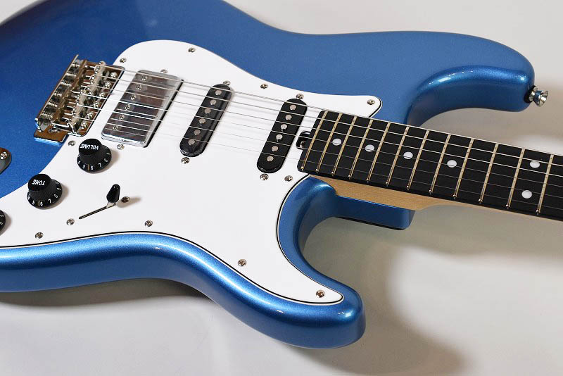 バッカス BSH-700B ストラト Bacchus Global series BST-700B-RL-CAR.png