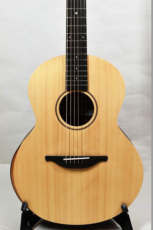 Sheeran BY Lowden S-02 - guitarshoptantan （ギターショップタンタン）