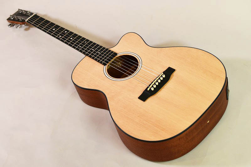 Martin & Co. アコースティックギター 000CJR-10E Amazon | Martin / 000CJr-10E マーティン マーチン
