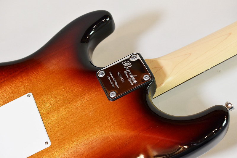 Bacchus フィリピン製 ハンドメイド ストラト 3TS 美品 Bacchus Handmade Series 05G-PLAYER/M 3TS NB ~3-Tone Sunburst