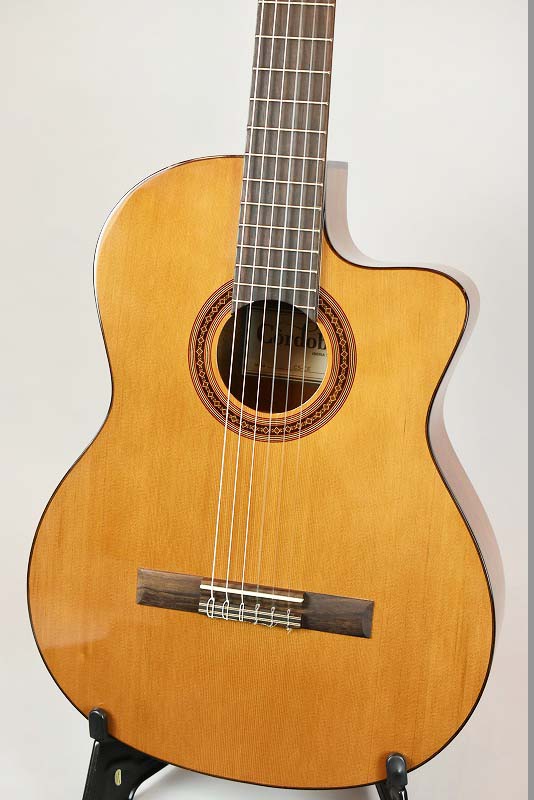 Cordoba C5-CE エレガット クラシックギター ハードケース付属品付き超