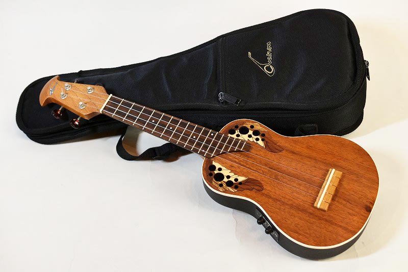アプローズ バイ オベーション UAE20 エレキウクレレ ソフトケース付き アプローズ バイ オベーション UAE20 エレキウクレレ ソフトケース付き