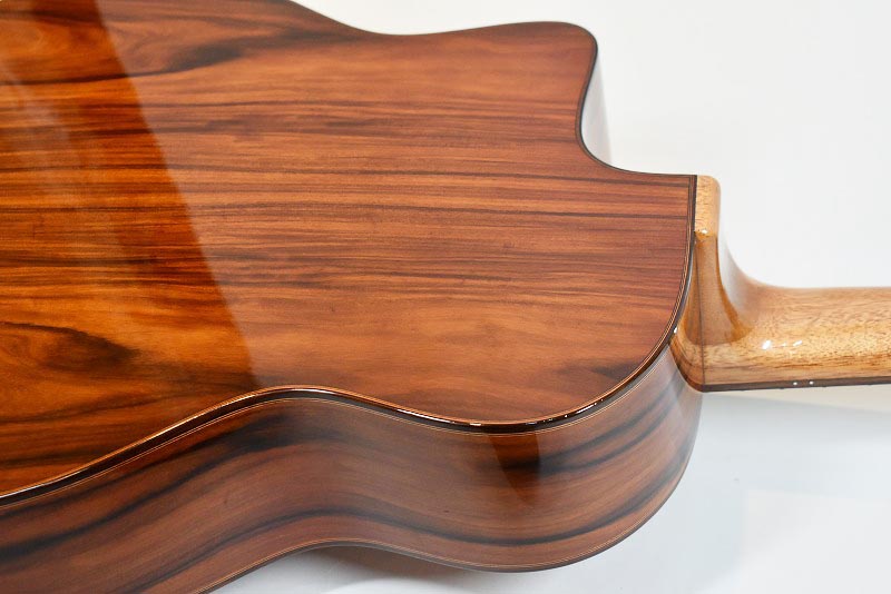 AT Guitars #152 Petite Bouche Special - guitarshoptantan