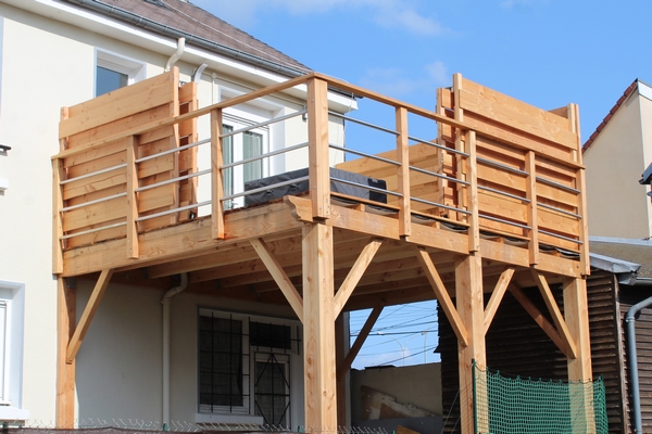 Terrasse sur pilotis