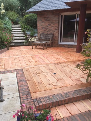 Terrasse douglas & briques pose en diagonale