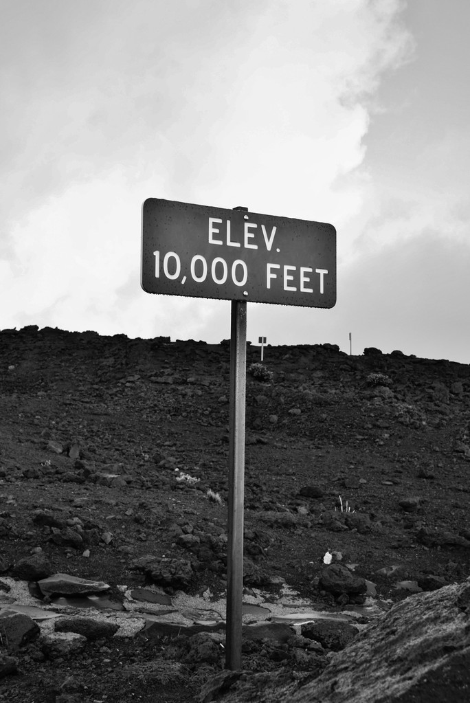 Haleakala crater, OMG So cold in here!!