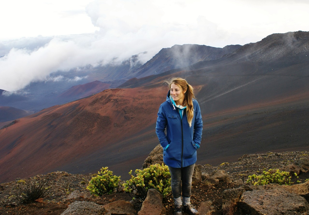 Haleakala crater, OMG So cold in here!!