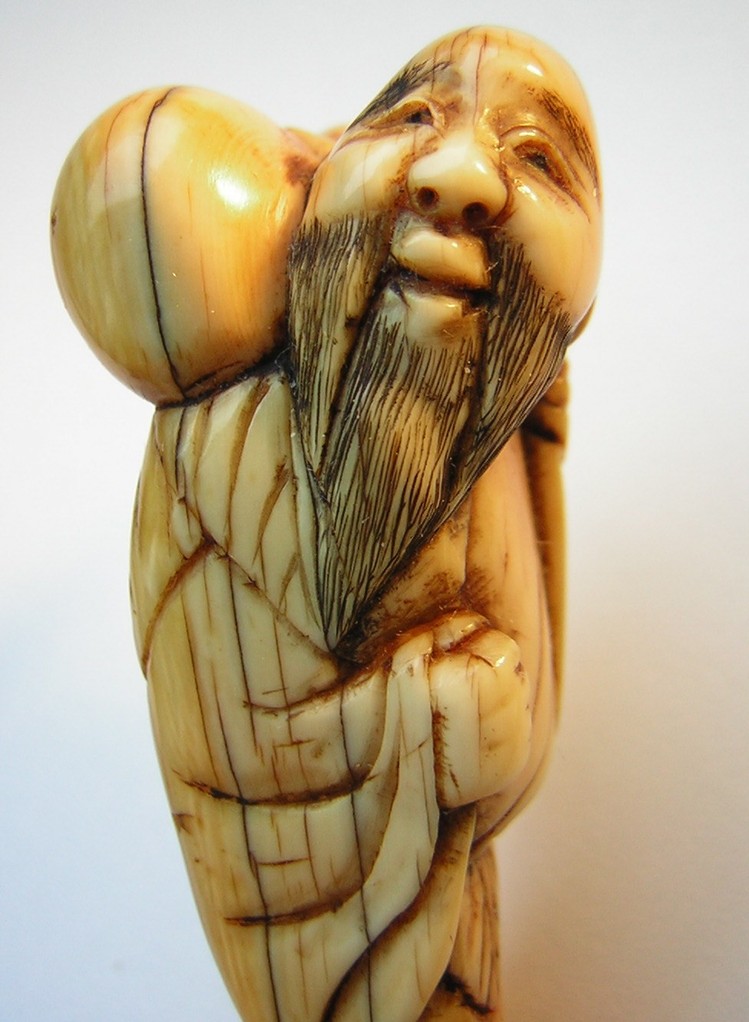 1549 Netsuke Katabori Chokwaro Sennin mit Kalabasse ...