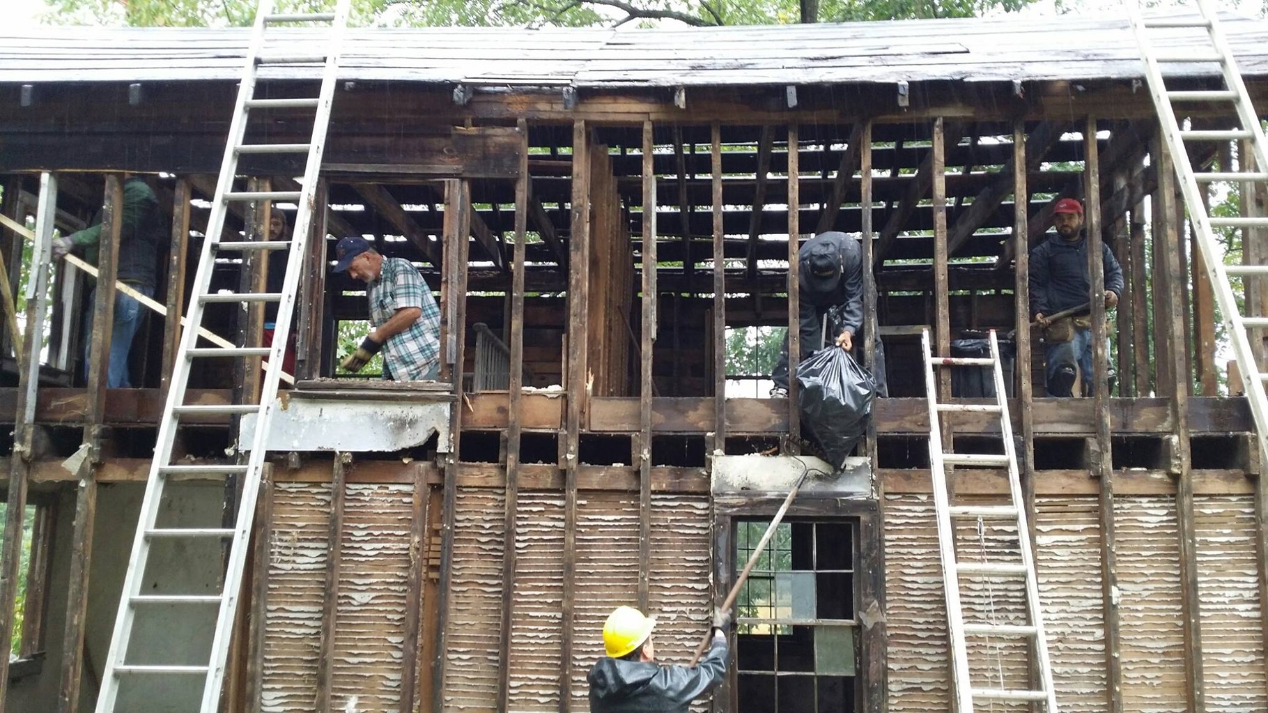 restoring the 140 years old "Sawyer House"