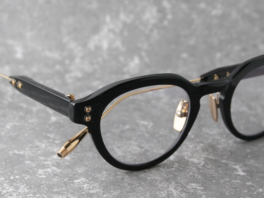 WiseThree/AKX-520　Color : Black / A BLK-GLD