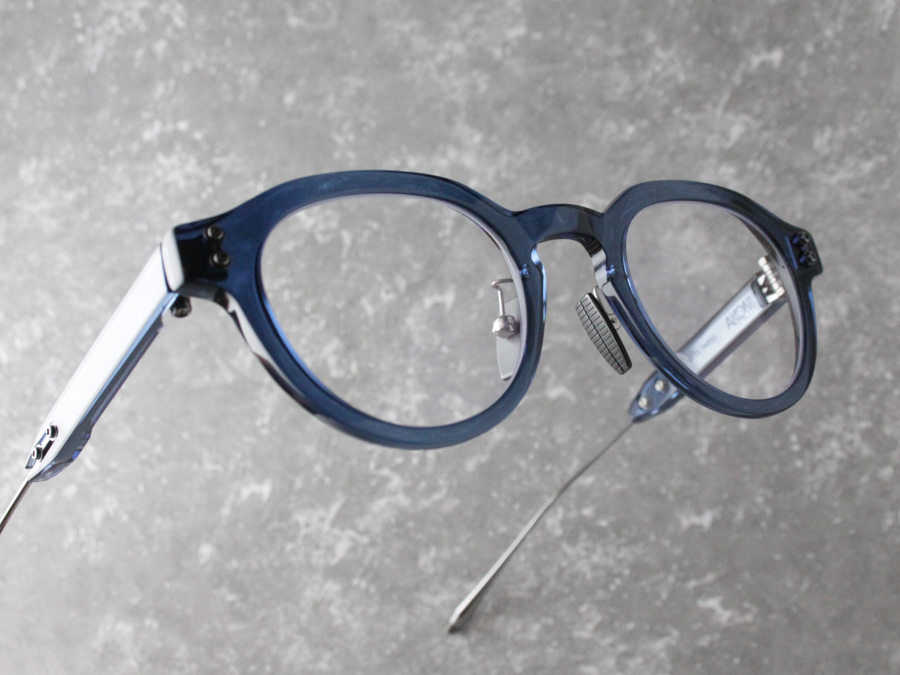 WiseThree/AKX-520　Color : Crystal Blue / D BLU-BLK
