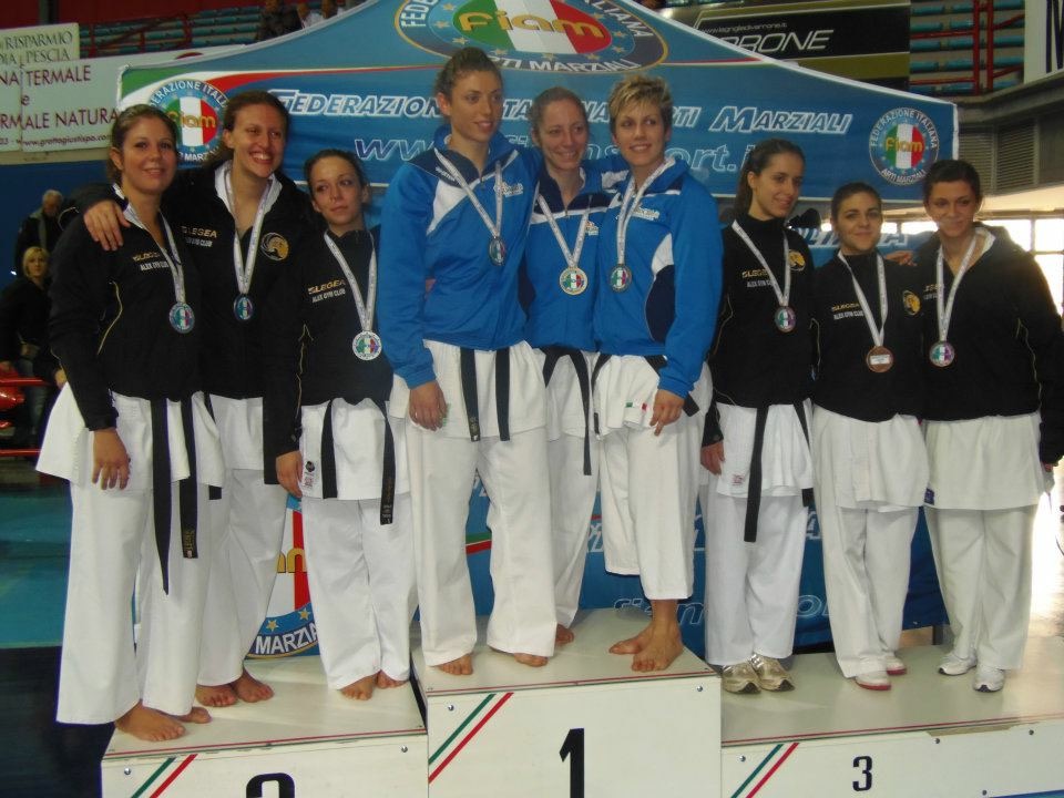 Camp. ITALIANI SQUADRE - 1 CLASS. KARATE SCHOOL