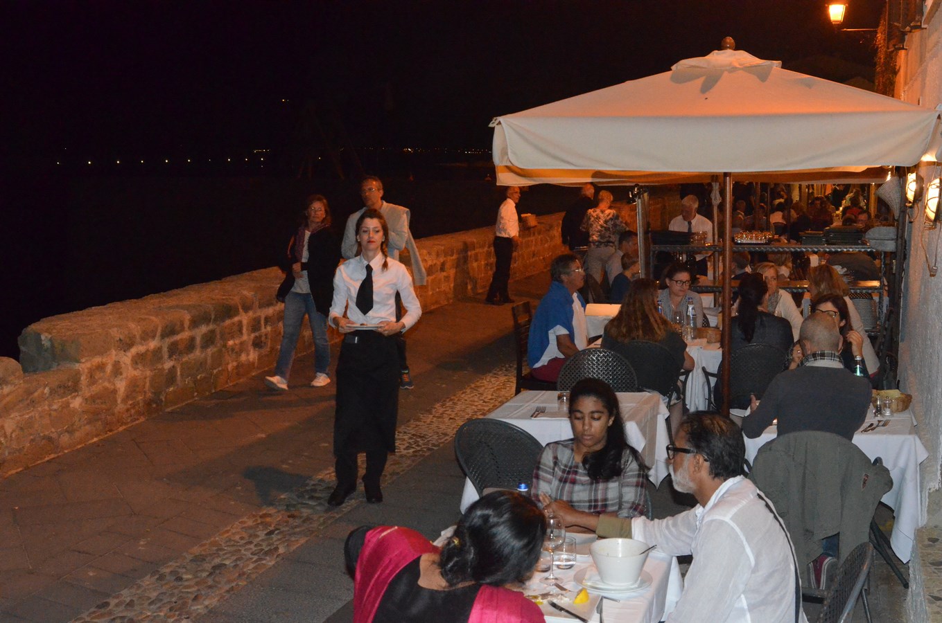 Alghero, Hafenpromenade