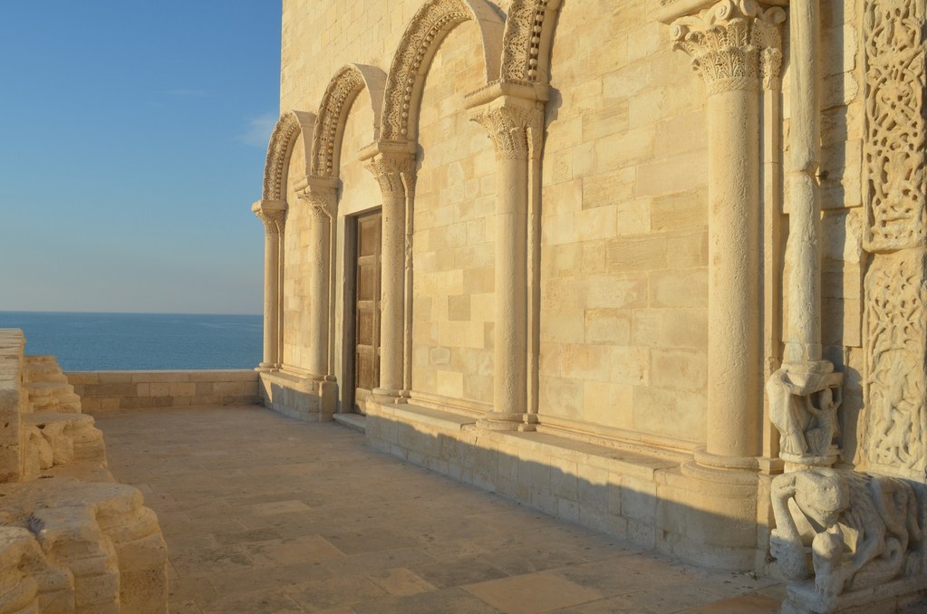 Trani, Kathedrale S. Nicola Pellegrino, Detail der Westfassade