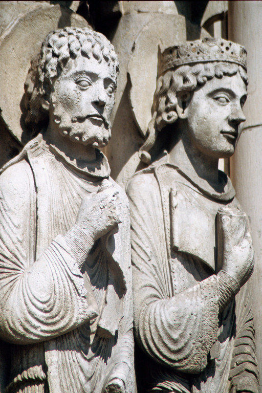 Kathredrale von Chartres, Westfassade, Salomon und Königin von Saba (?)