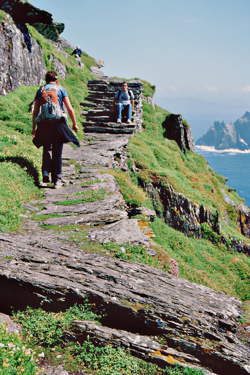 Skellig Michael, Aufstieg