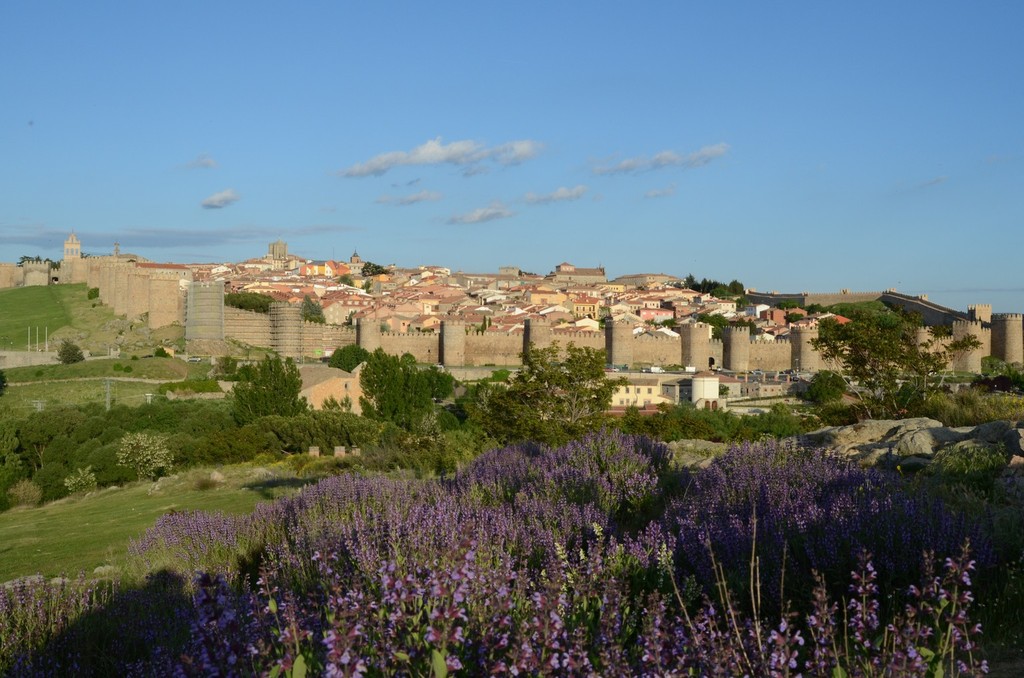 Stadtmauer von Ávila (12. Jh.)