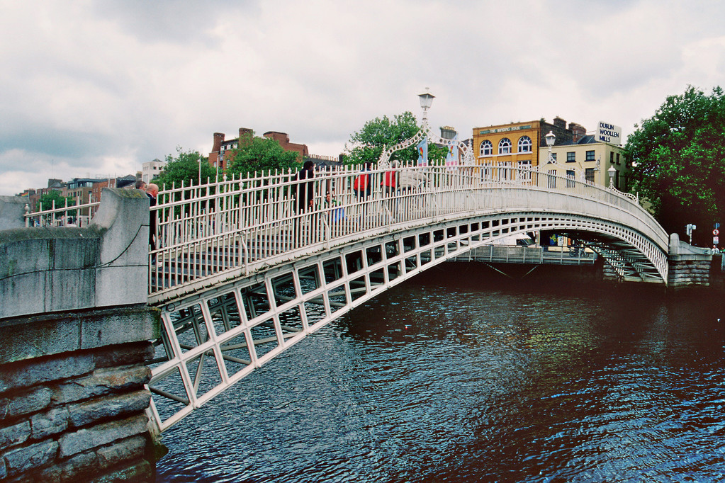 Dublin, Halfpenny-Bridge