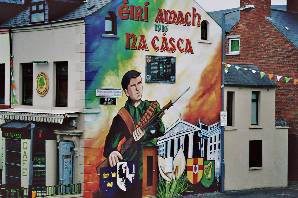 Belfast, Falls Road, Mural zum Gedenken an Osteraufstand 1916