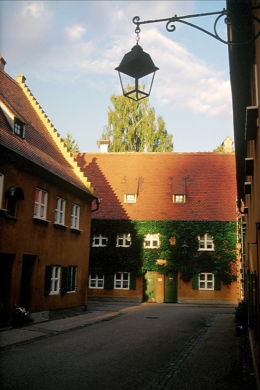 Augsburg, Abendstimmung in der Fuggerei