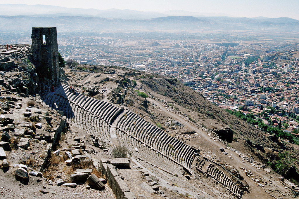 Pergamon, Theater