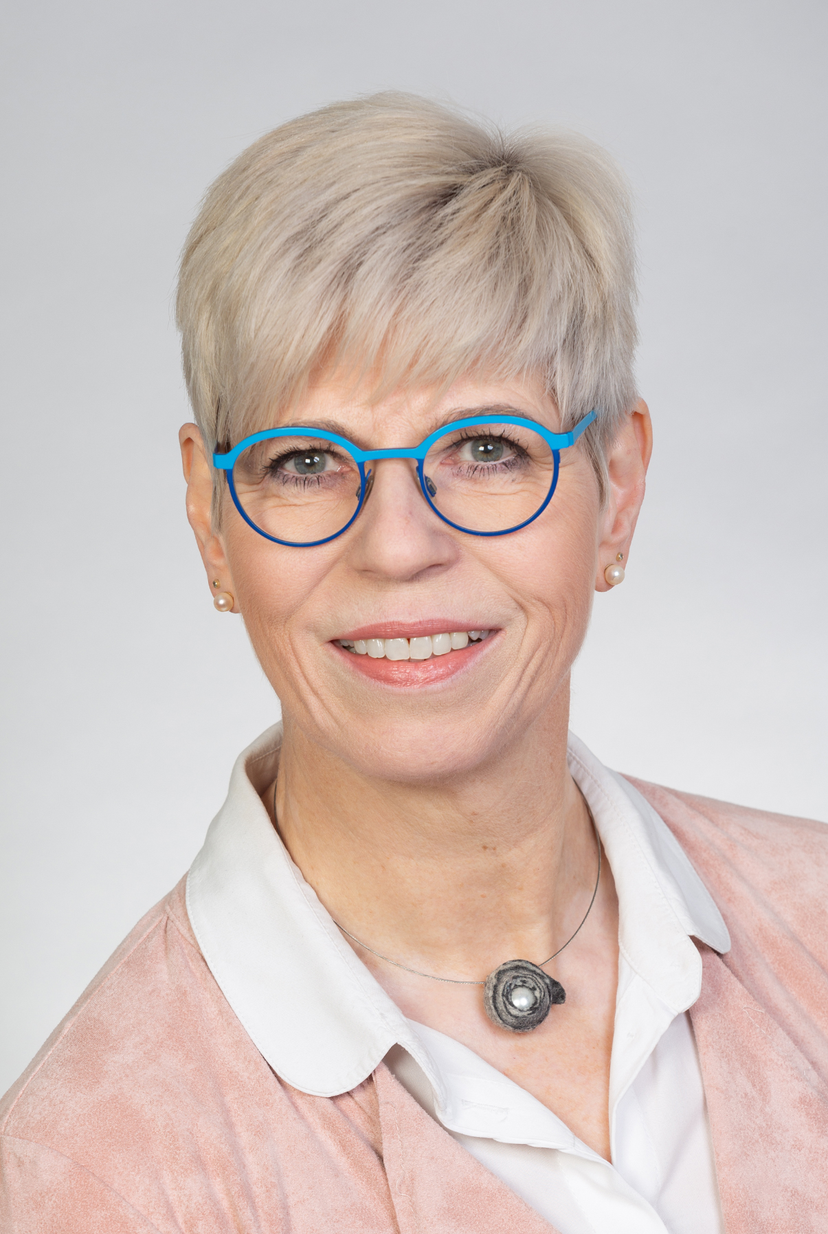 Jutta Reifenrath - ADTV-Tanzlehrerin, Rollstuhl-Tanzlehrerin, Club Agilando-Lehrerin, Anti-Blamier-Programm
