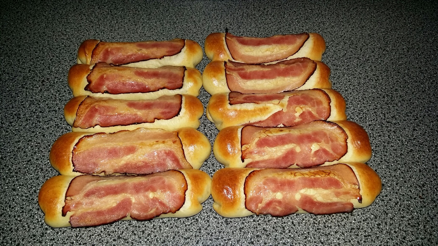 OvenhEERLIJcK - OvenhEERLIJcK Worstenbrood Taart ...