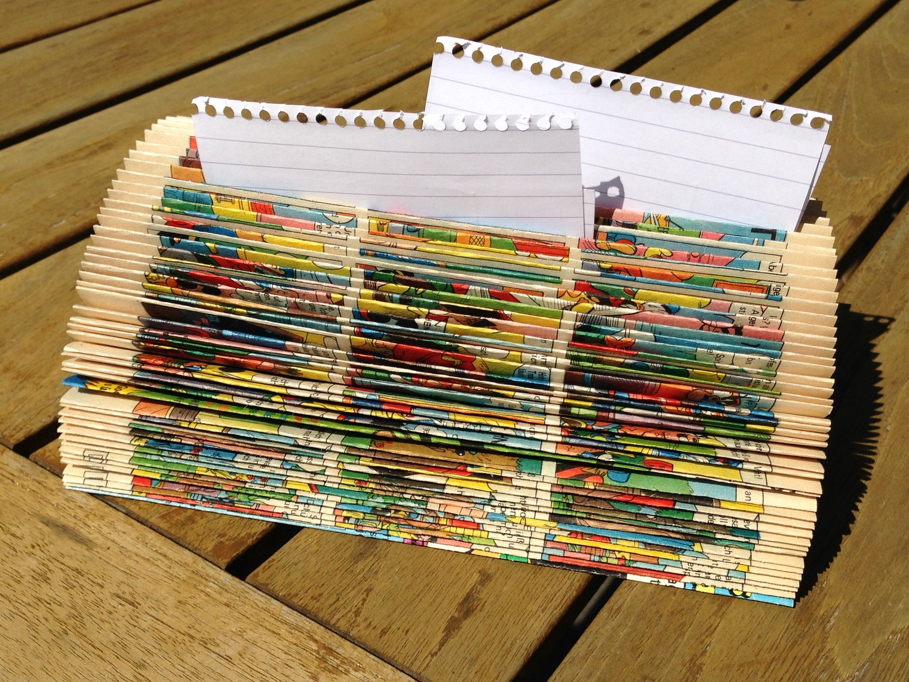 Recycling: Zettelhalter aus Comic-Buch - kefro Origami papier-mit-farbe