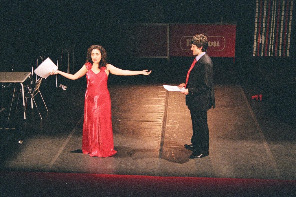 "Trevelez. Me Muero de Amor". Dirección Ester Ríos. Teatro Rabúo. 2006